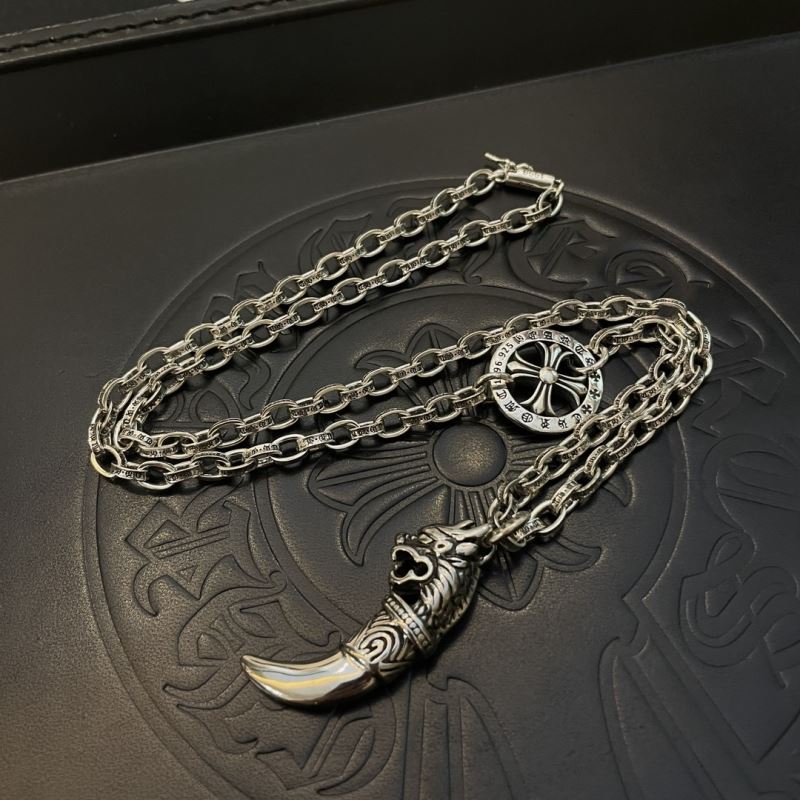 Ch*0me He**ts necklaces
